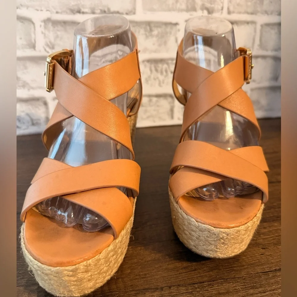 Michael Kors strapy tan Celia espridrile mid wedge platform‎ sandal size 9.5.